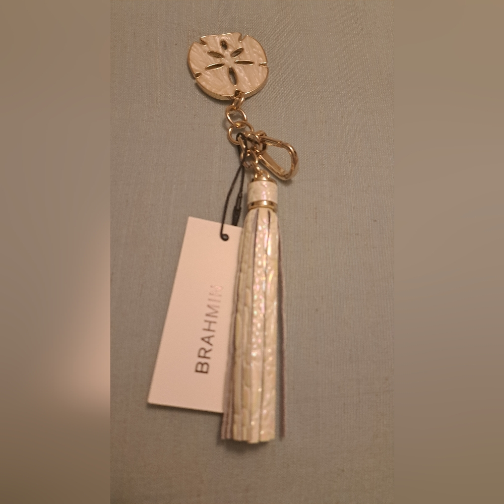 Brahmin Tassel in Milk